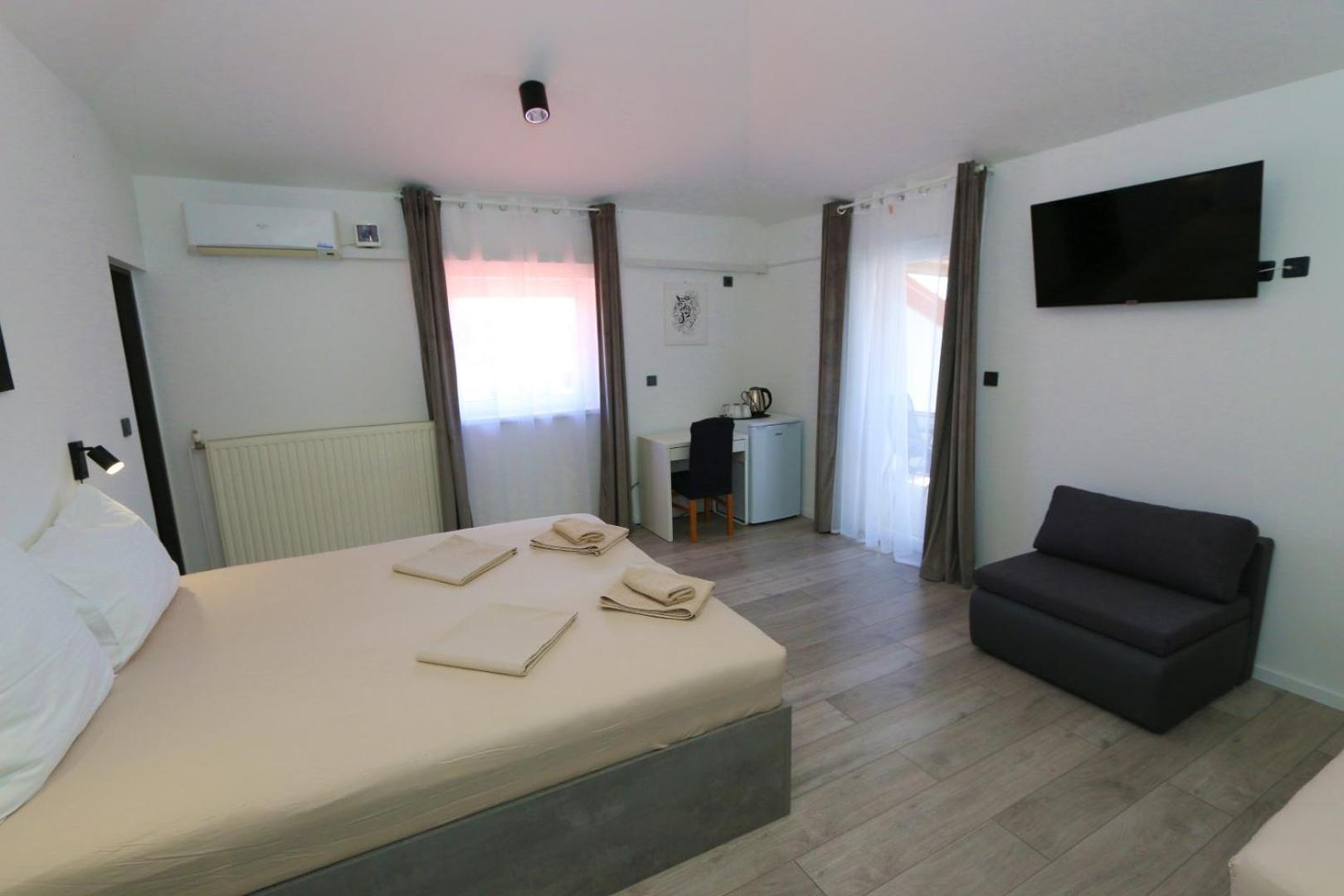 Bed & Breakfast Pansion Comfort Sidro Novalja
