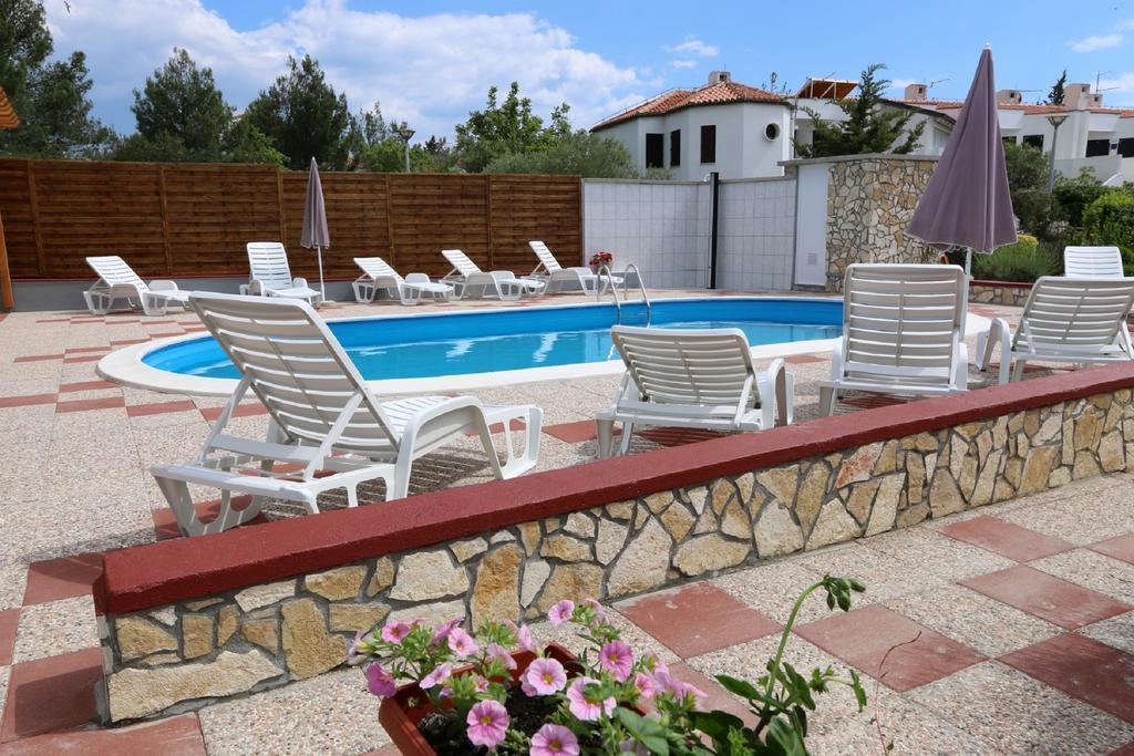 Pansion Comfort Sidro 3* Novalja